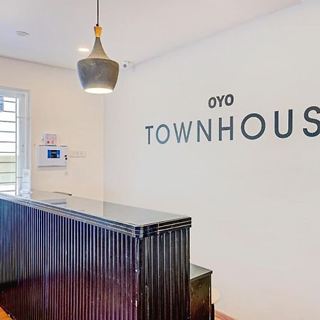 Oyo Townhouse 74871 Thoraipakkam Hotel Chennai Exterior foto