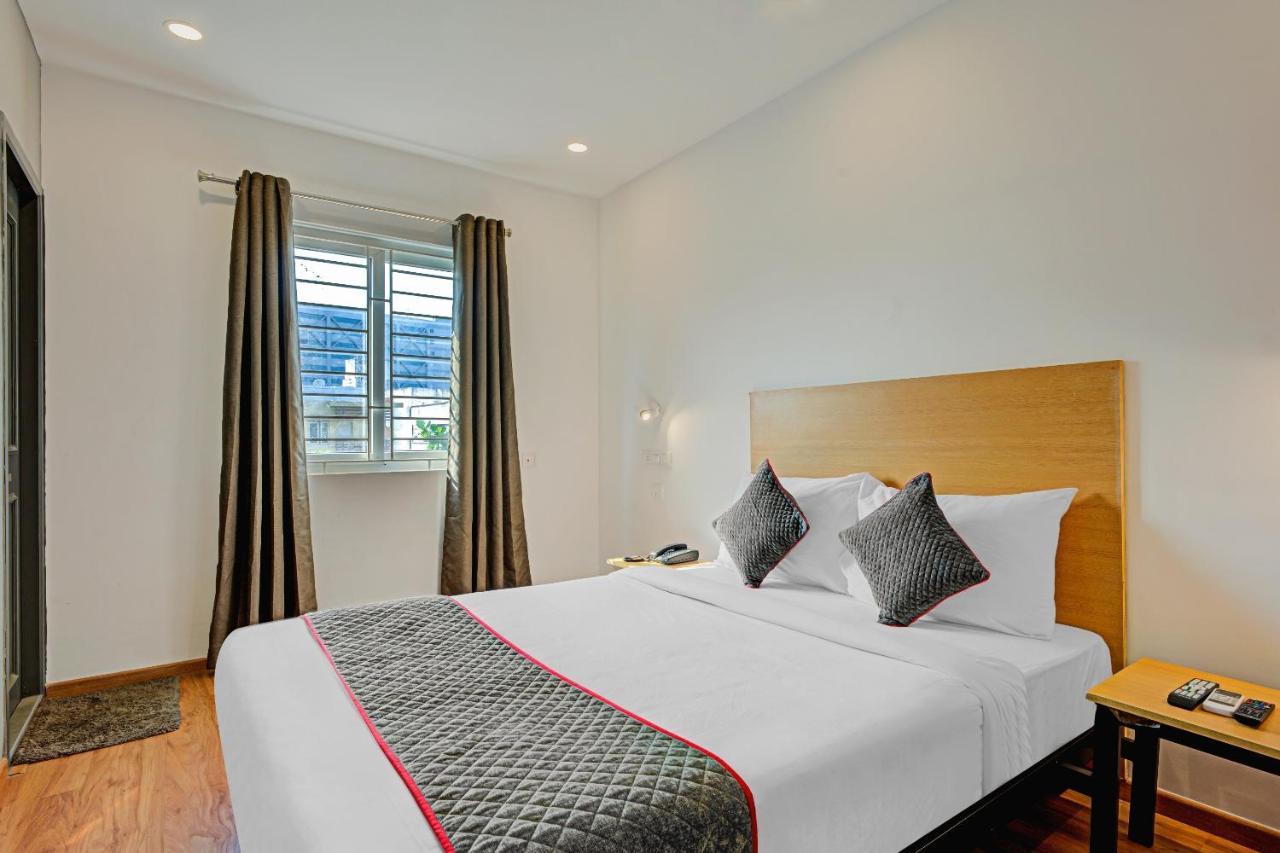 Oyo Townhouse 74871 Thoraipakkam Hotel Chennai Exterior foto