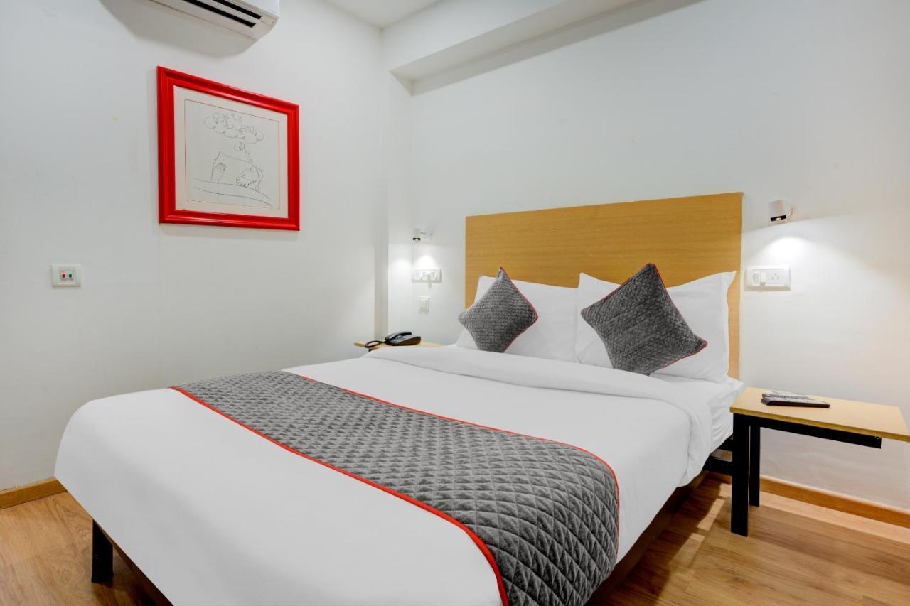 Oyo Townhouse 74871 Thoraipakkam Hotel Chennai Exterior foto